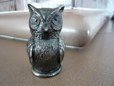 Eule aus Metall Zinn?