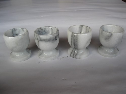Eierbecher aus marmor - 4,