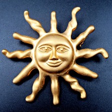 MEGA Designer Brosche