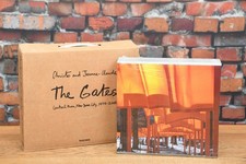 CHRISTO AND JEANNE CLAUDE The