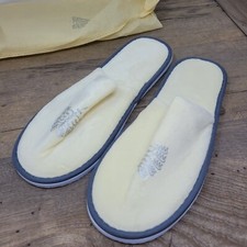 Neue Hotel Einweg Hausschuhe für Reisen mit Schutzhülle