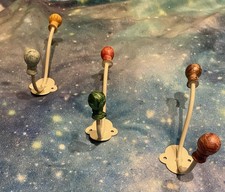 3 Bunte Garderobenhaken Vintage