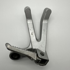 SUZUKI FUßRASTE HINTEN RECHTS