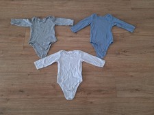 3 Stück Body Gr. 86/92