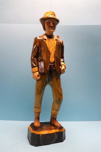 Alte grosse holzfigur jäger - alte,