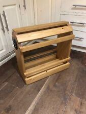 Reisesattel Ständer und Heftbox Handarbeit Aufbewahrung freistehend Holz Autostiefel