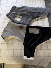 2 Stück Hundejacken Gr. L ( 50 cm Rückenlänge)