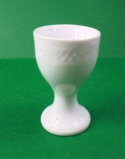 Eierbecher weiss mit Relief  Schumann Arzberg ca. 8 cm
