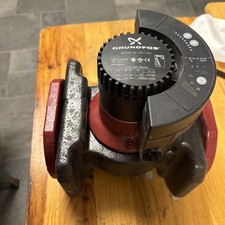 Grundfos Magna3 50 - 100 F 97924662 Heizungspumpe 230 Volt 280 mm P
