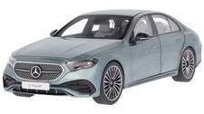 Original Mercedes-Benz E-Klasse W214 Modellauto 1:18 grün - NEU