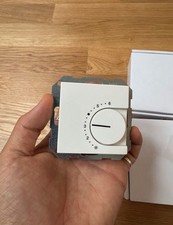 1x Gira Raumtemperaturregler