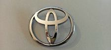 TOYOTA EMBLEM LOGO EINSTECKSTIFT 550mm  x480mm Original