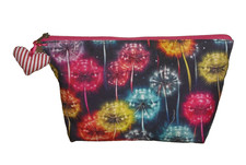 Tasche genäht  Stoffherz Unikat Kosmetik Krimskrams Geschenk schwarz Pusteblume