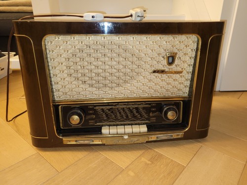 Altes grundig radio type - grundig,