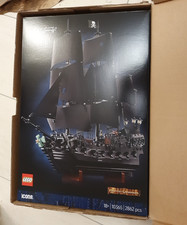 LEGO® ICONS™ 10365 Captain