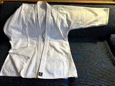 Wie Neu SEIDO Aikido Gi (Medium) – BERLIN