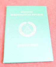 Original alter DDR Dienstpass