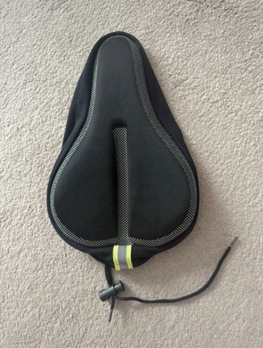 Nagelneuer fahrradsattel mit - nagelneuer,