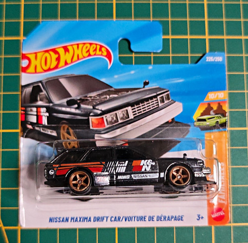 Hot wheels nissan maxima drift - nissan,
