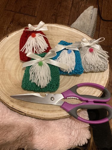 Handgestrickte gonk - handgestrickte,