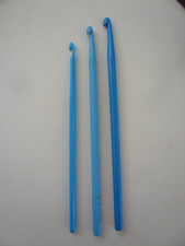 Hobby Handarbeit Häkeln 3 Häkelnadeln Kunststoffhäkelnadeln Gr. 400 + größer