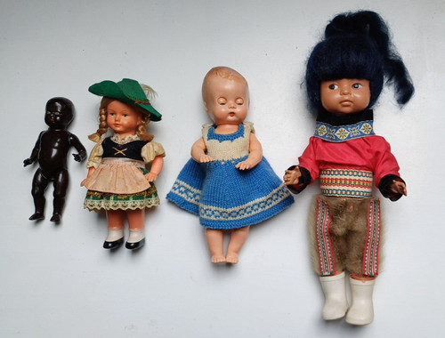 Kleine tanzpuppe und alte - kleine,