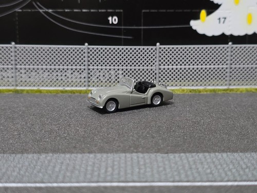 Herpa triumph hellgrau - triumph, tr