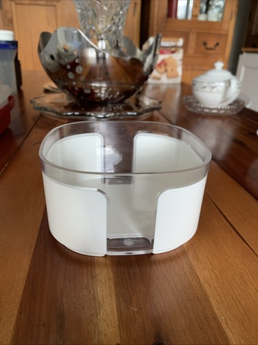 Tupperware a34 skyline - tupperware,