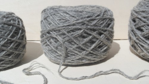 Wolle 100g reine - je, 100g*reine