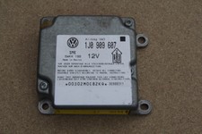 - - . Airbagsteuergerät  , Passat 3B Variant 1,8T, Automatik,  Schlachtfest - -