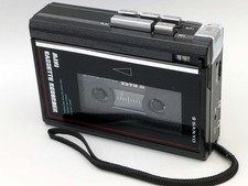 Sanyo M1112 wie Walkman