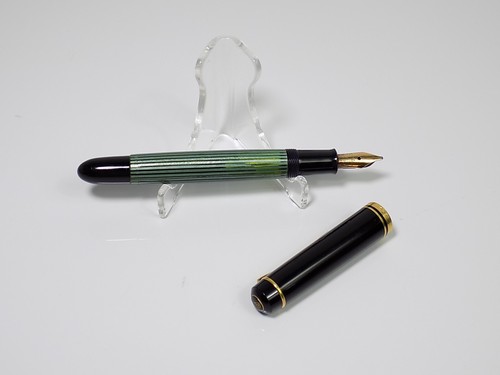 Vintage old style pelikan - old,