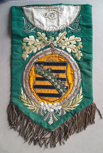 Alter orginaler wimpel mit - ,