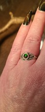 Schwarzer natürlicher Opal