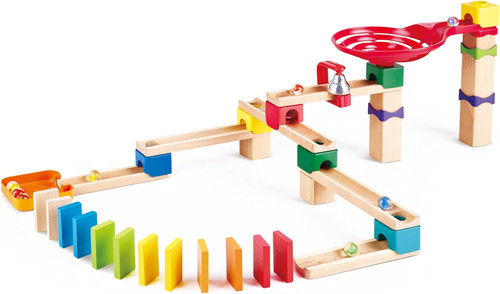 Zweispurige murmelbahn mit - zweispurige,