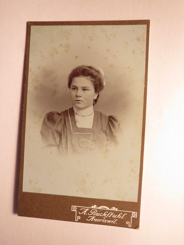 Mädchen junge frau - -,