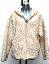 ANGESAGTE KAPUZENJACKE