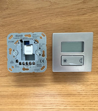 2 x JUNG UT238E UHREN THERMOSTAT EINSATZ/ UT238D DISPLAY - LS990/LS-Design 