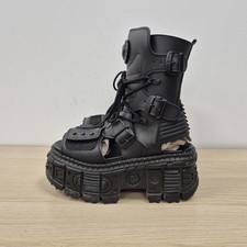 New Rock Reactor Tank Black