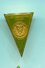 Zollverwaltung der DDR   Absolventenabzeichen  grüner Rand