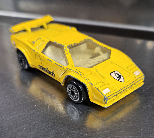 Matchbox lamborghini countach - matchbox,