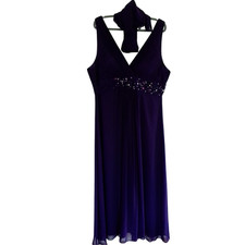 Abendkleid in lila mit