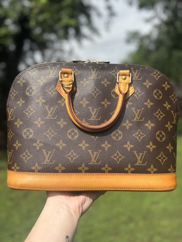 Authentic louis vuitton - louis,