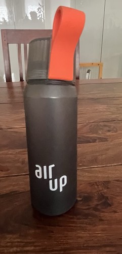 Air flasche 650ml schwarz - up,