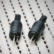 2-polige DIN-Stecker
