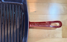 Staub Pfanne eckig 30 cm rot Gusseisen amerikanische Grillpfanne NP 150€