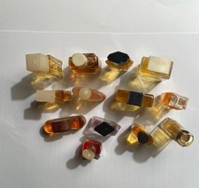 Konvolut aus 12 Miniatur