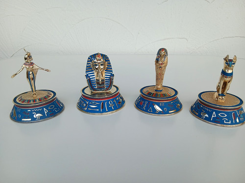 Figuren aus der - 4,