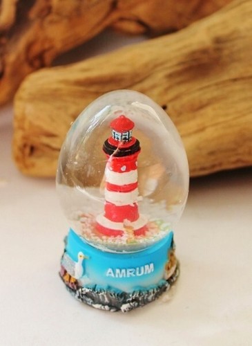 Schneekugel mit leuchtturm - schneekugel,