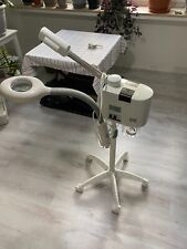 Kosmetik-Dampfgerät mit Lupenlampe – Profi-Ausstattung für Zuhause oder Studio